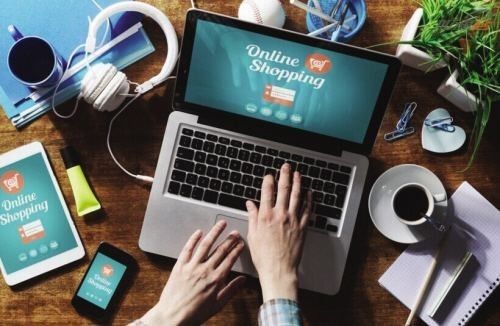 最后來說一個(gè)正能量的故事，一個(gè)關(guān)于兩代人理性消費(fèi)理性投資的故事。