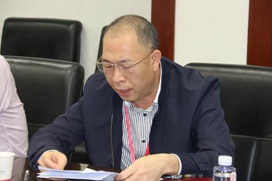 說明: 深圳職業(yè)技術(shù)學(xué)院黨委副書記、紀委書記楊平現(xiàn)場致辭