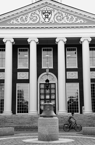 還在糾結(jié)選哪個(gè)學(xué)校？ 美國(guó)最有價(jià)值大學(xué)出爐